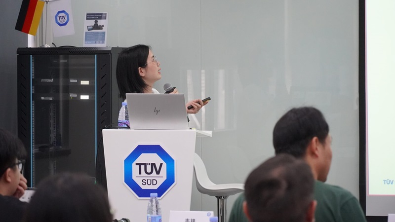 TÜV南德伍绮婷女士分享多国电池标准更新动态要点