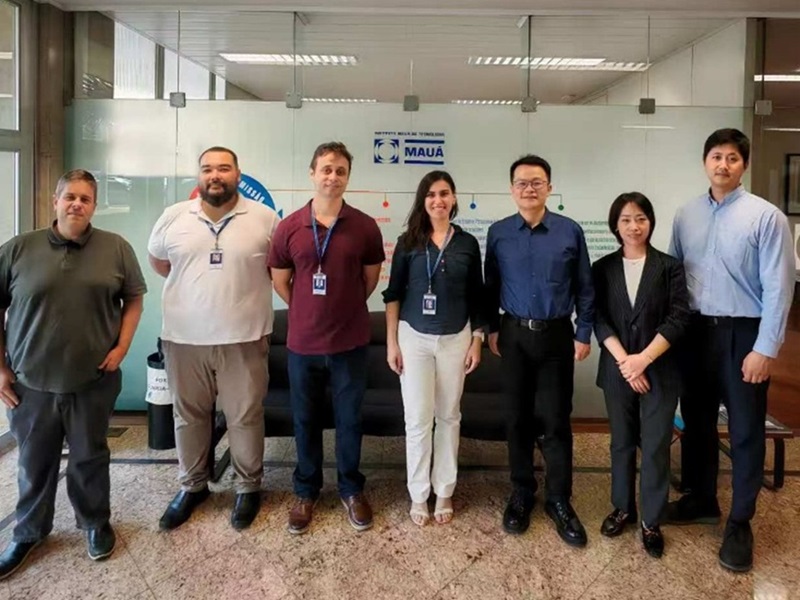 TÜV南德交通服务部团队与毛阿理工学院(Instituto Mauá de Tecnologia)代表合影