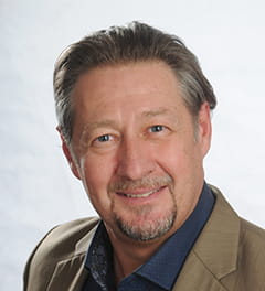 Robert Muench
