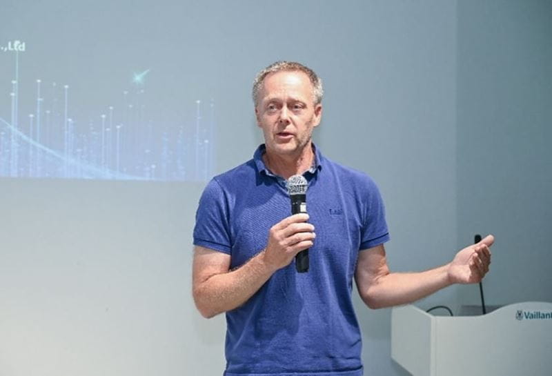 威能Thomas Kupka讲话