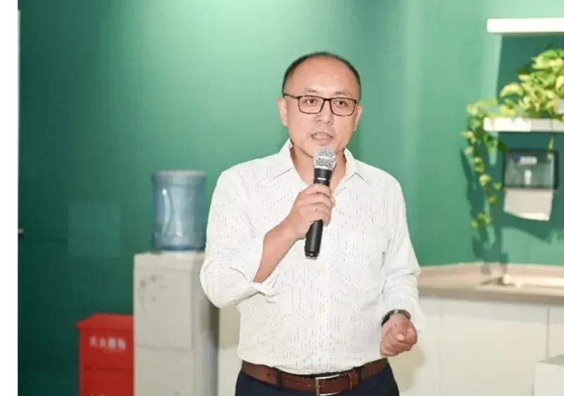 威能郑良亚博士讲话