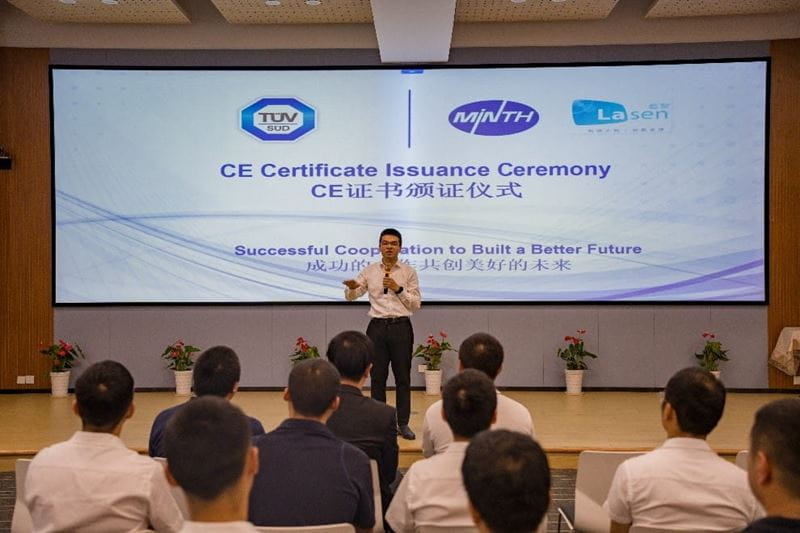 李鑫侃代表宁波蓝圣发言