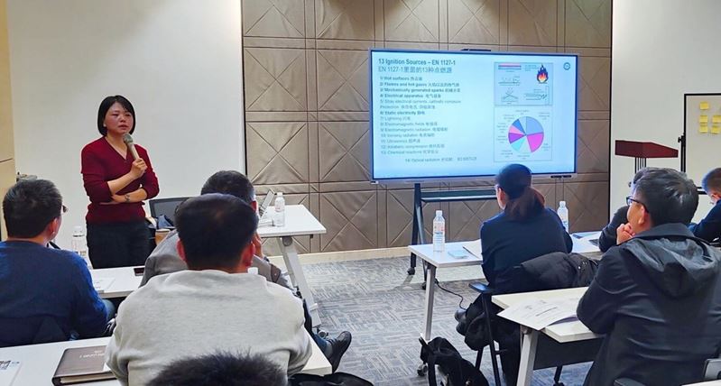 TÜV南德夏佳燕进行讲解