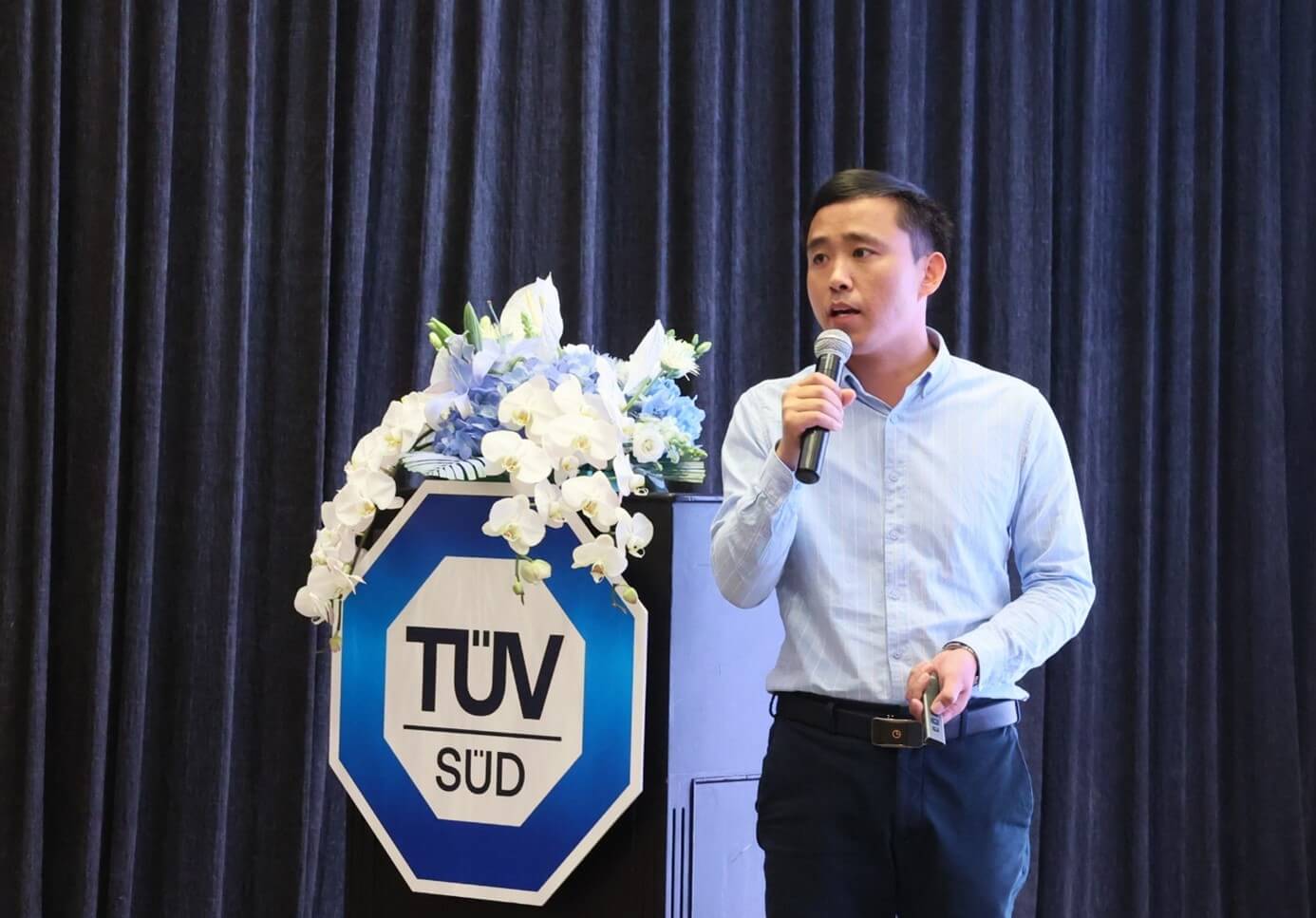 中国电力科学研究院高级技术专家付德义在会上发言