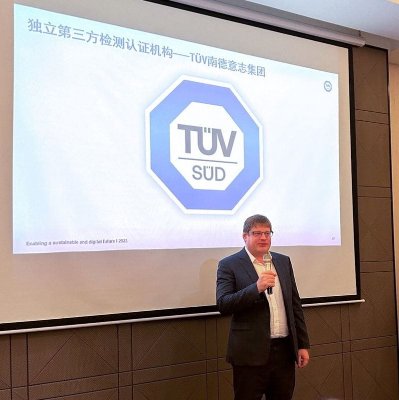 TÜV南德Dr. Helge Knobbe致辞