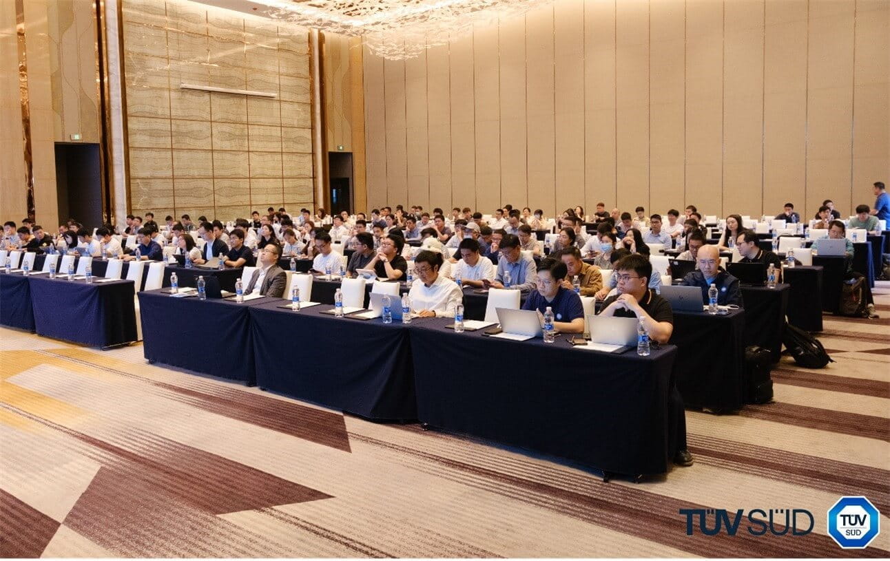 TÜV南德光储新标准法规技术研讨会现场