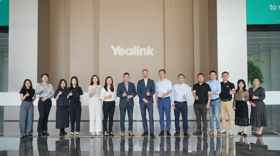 TÜV南德与亿联网络团队合影