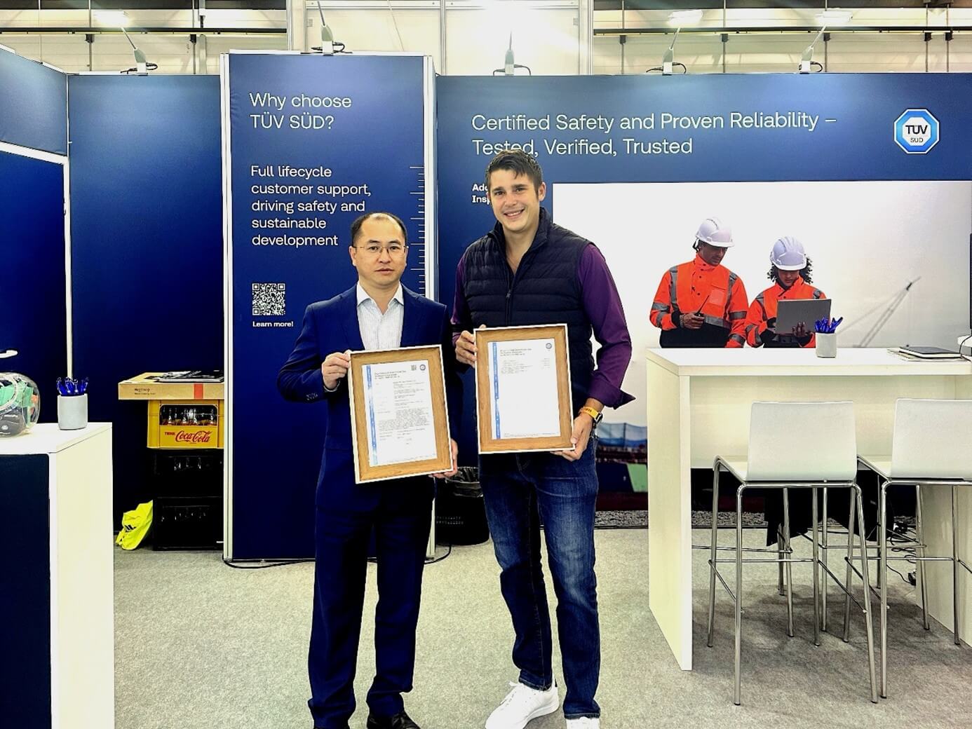 TÜV南德于德国A+A展会上授予上海瑞斯达组织温室气体核查声明