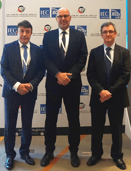 左二:TÜV南德Ulrich Jacobs