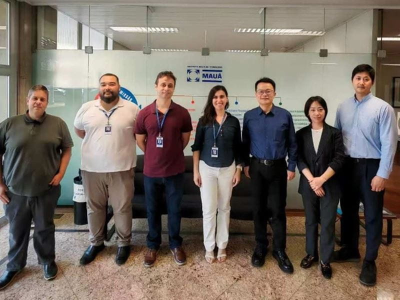 TÜV南德交通服务部团队与毛阿理工学院(Instituto Mauá de Tecnologia)代表合影